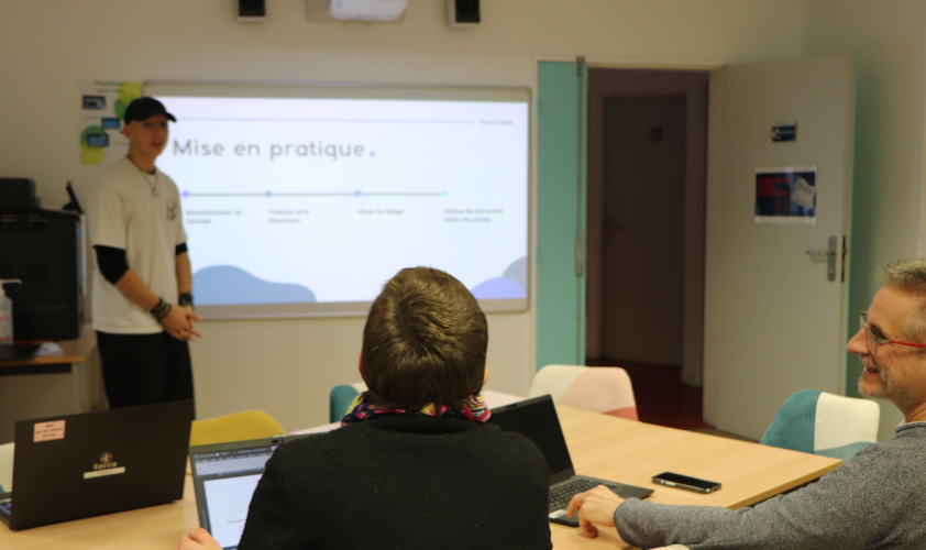 ATELIER ESPACE NUMÉRIQUE